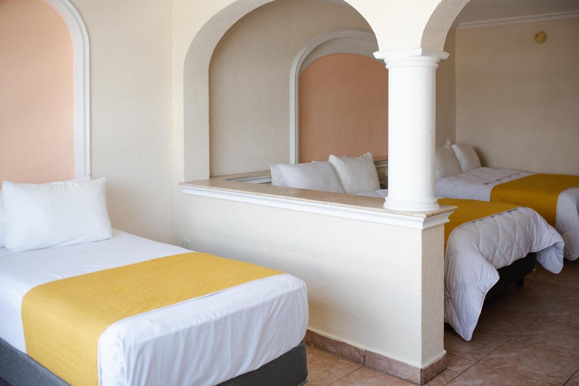 Hotel Los Aluxes メリダ エクステリア 写真